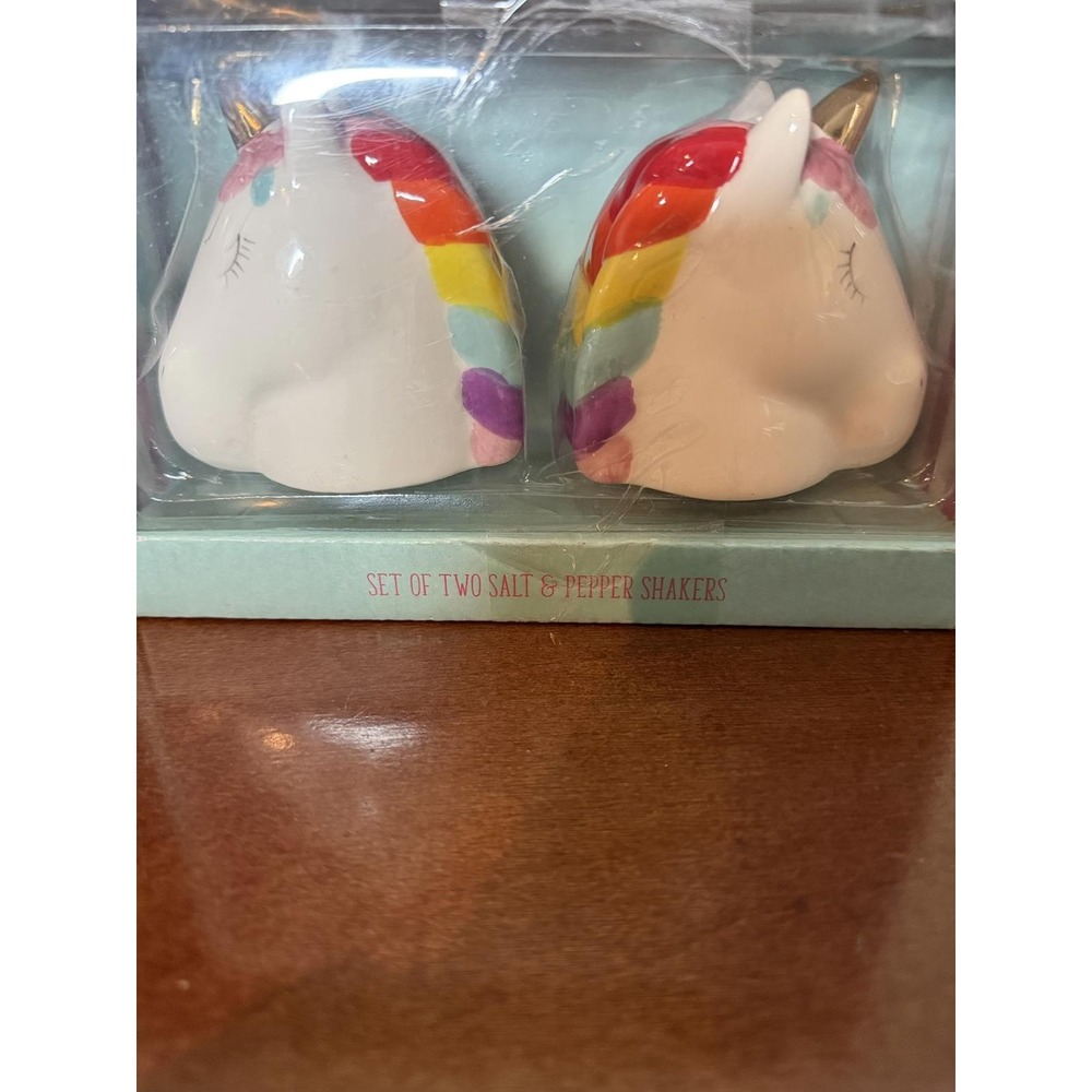 Enchante Accessories Rainbow Unicorn Ceramic Salt and Pepper Shaker Set New